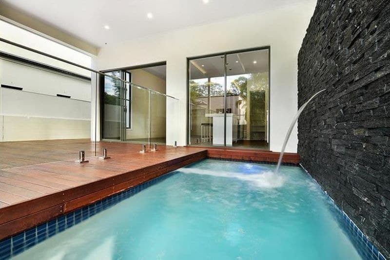 7B Heeb Street, Bundall - Thumbnail 4