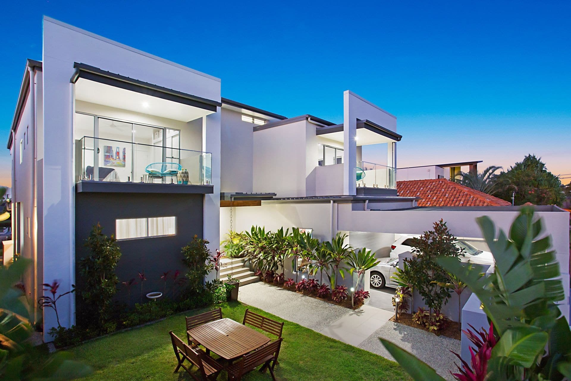 23 Andrea Avenue, Broadbeach Waters - Thumbnail 4