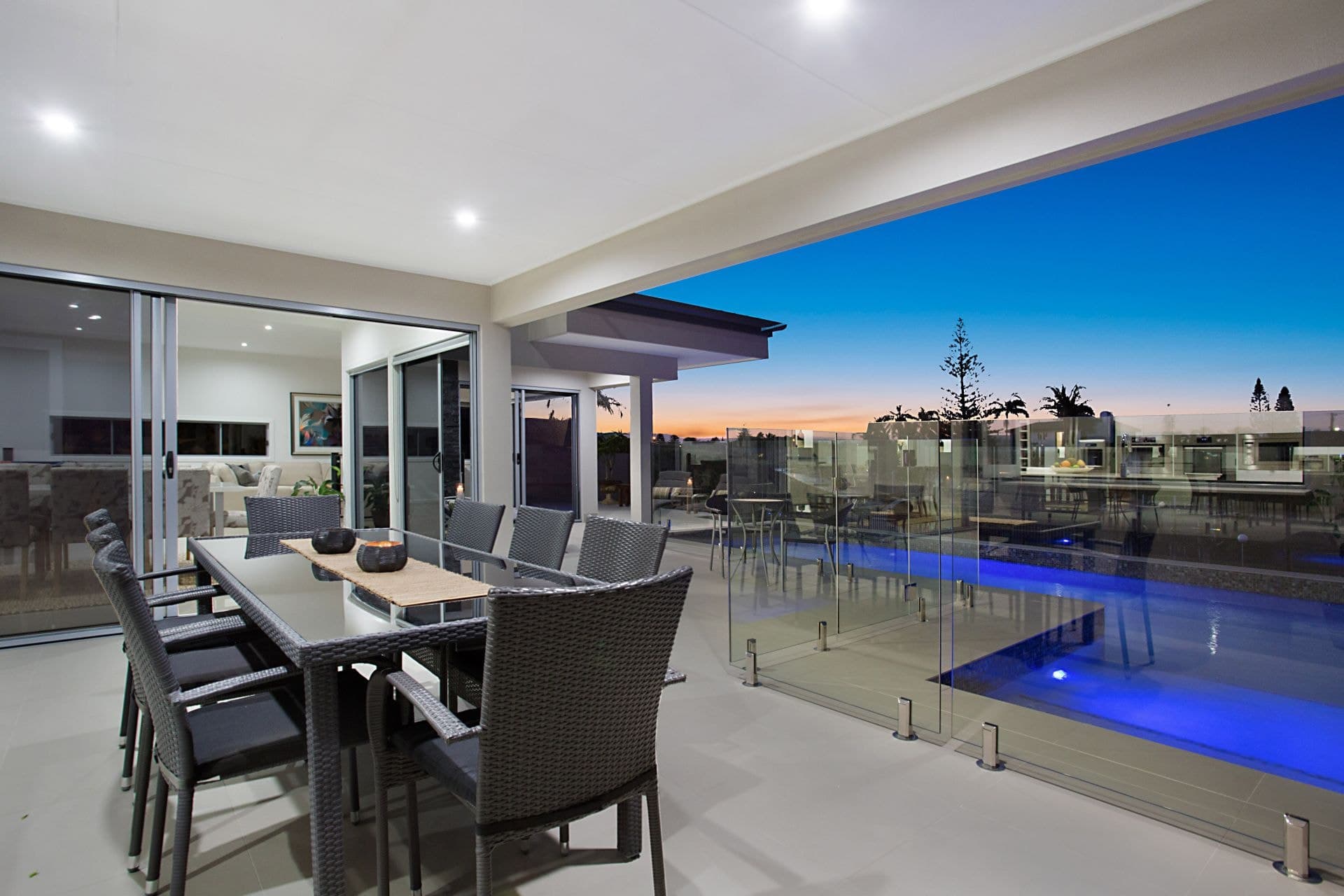 23 Andrea Avenue, Broadbeach Waters - Thumbnail 8