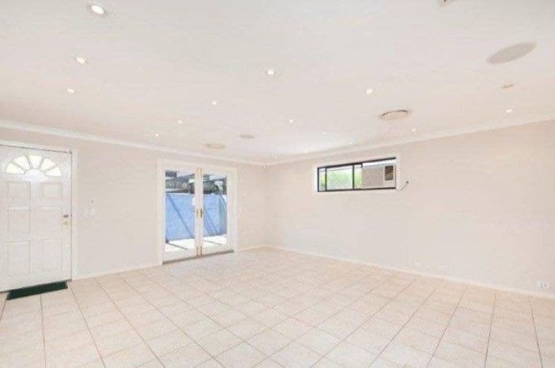 56 Ashmore Road, Bundall - Image 1