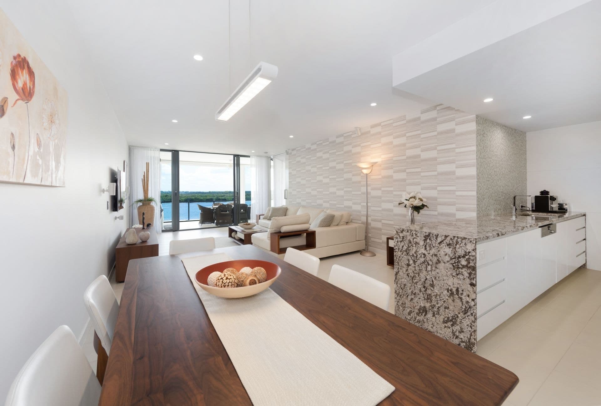6407/6 Marina Promenade, Paradise Point - Thumbnail 4
