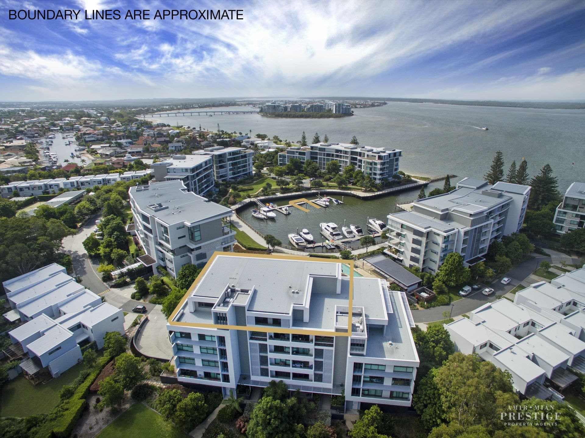3601/323 Bayview Street, Hollywell - Image 1