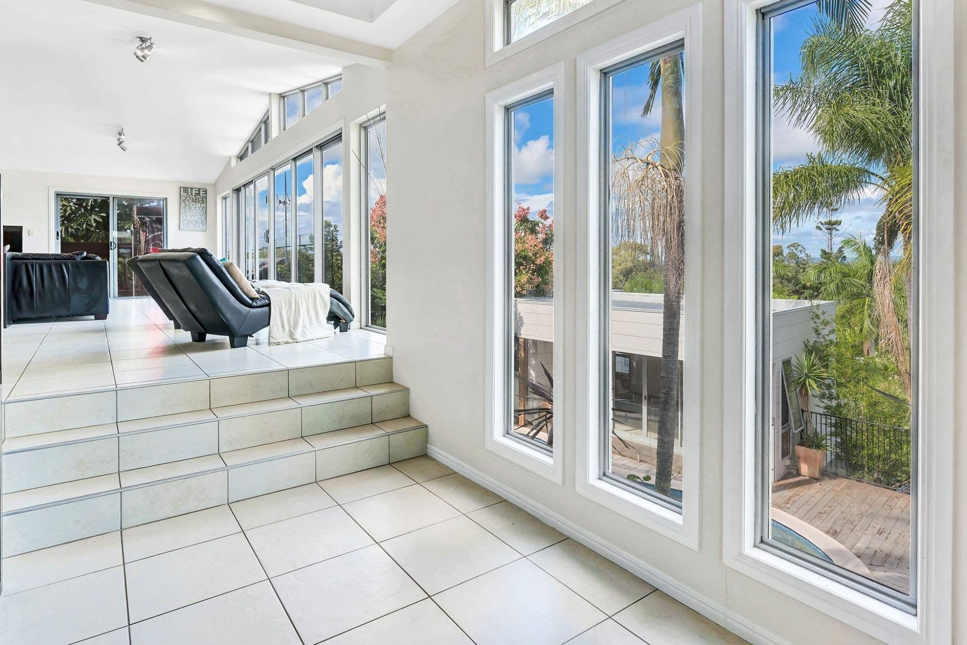 15 Milparinka Terrace, Ashmore - Thumbnail 7
