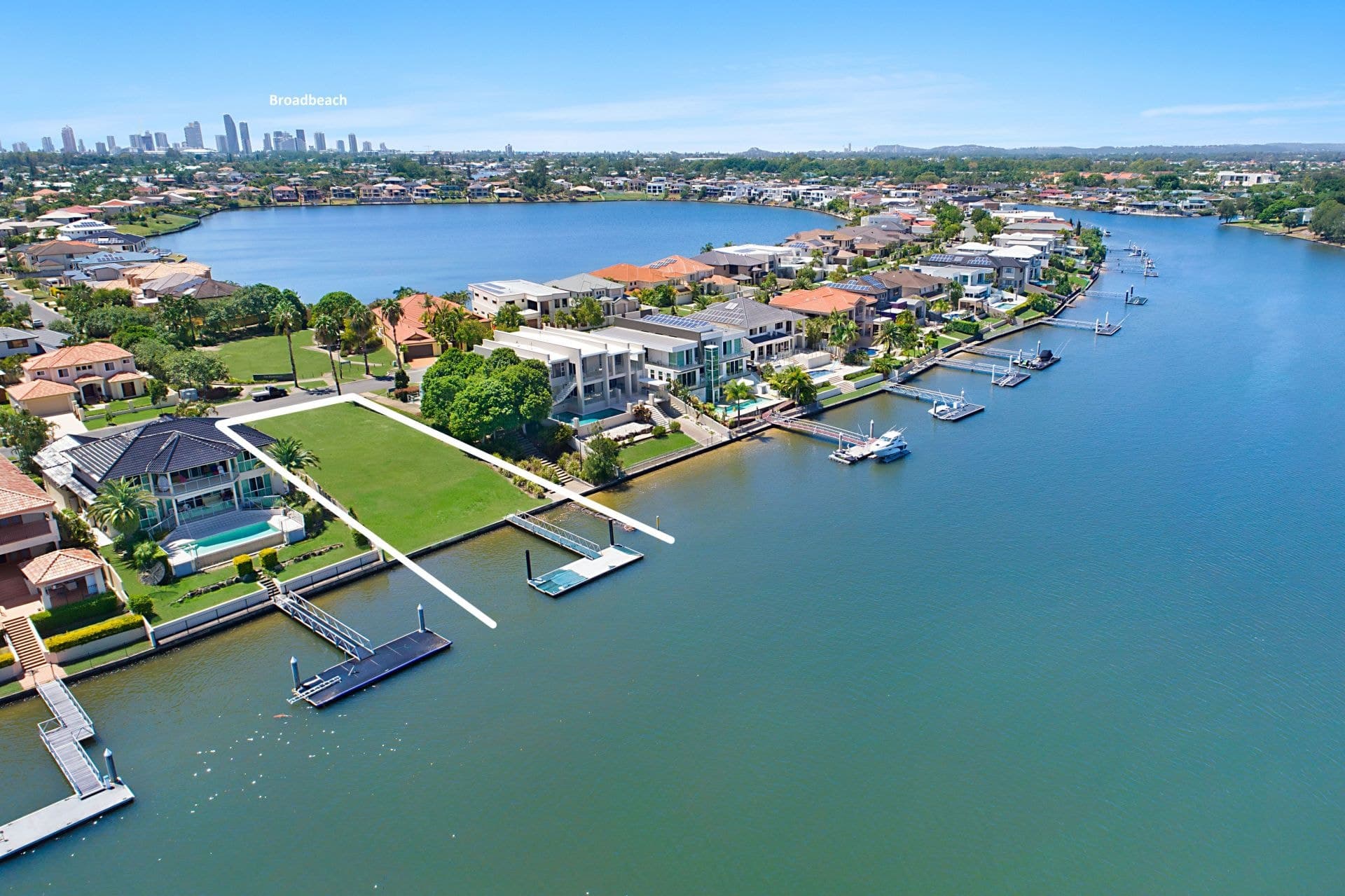 71 Sir Bruce Small Boulevard, Benowa Waters - Image 1