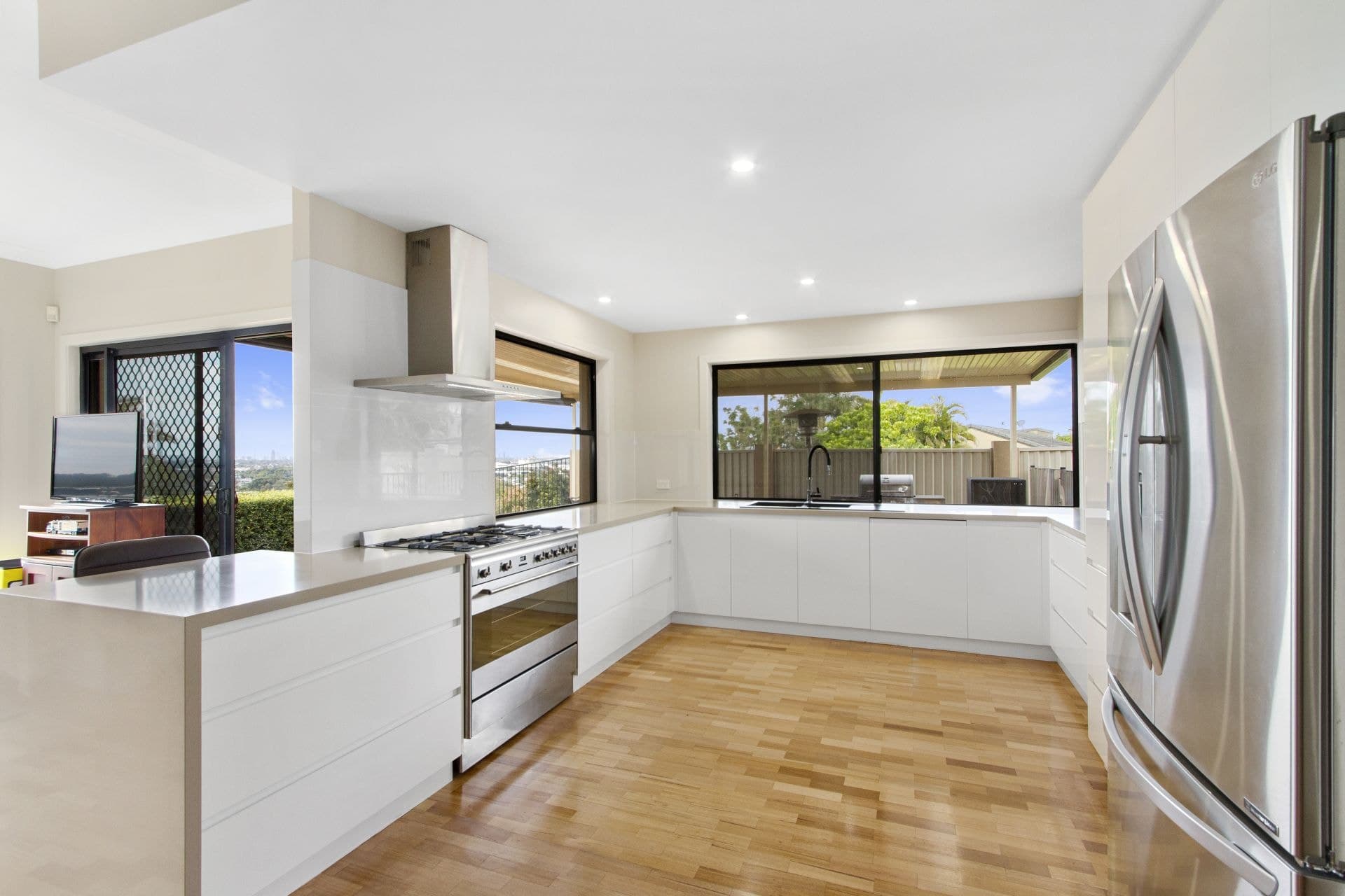 21 Amethyst Court, Carrara - Thumbnail 5