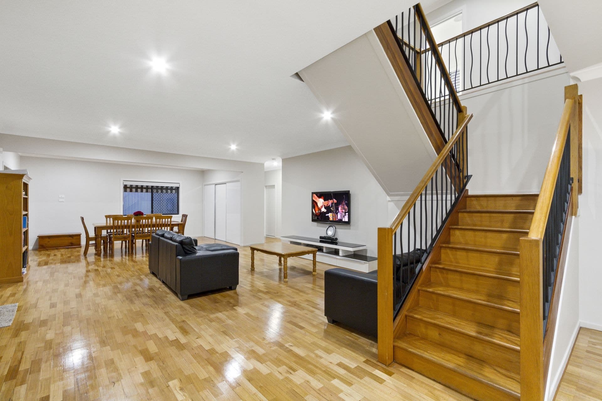 21 Amethyst Court, Carrara - Thumbnail 7