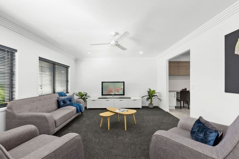 8 Edinburgh Road, Benowa Waters - Thumbnail 6