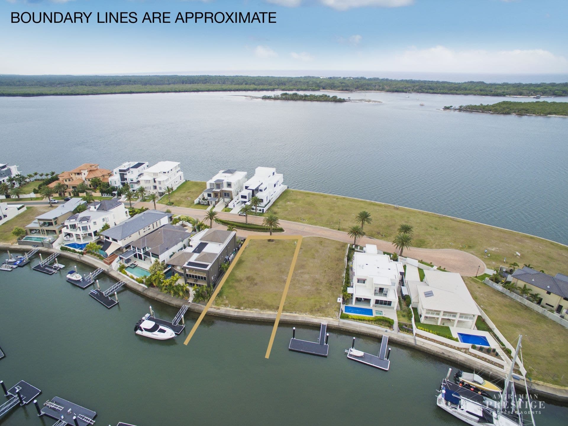 51 Knightsbridge Parade East, Sovereign Islands - Thumbnail 2