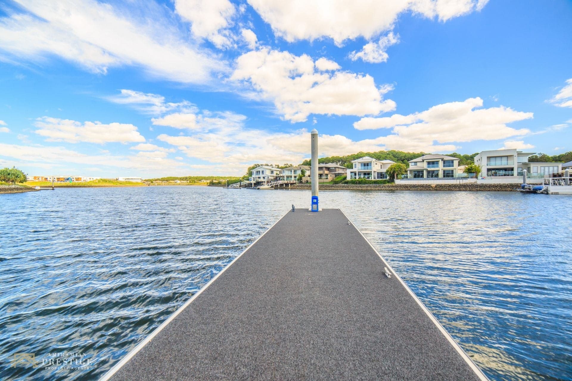 29 Cova Boulevard, Hope Island - Image 1