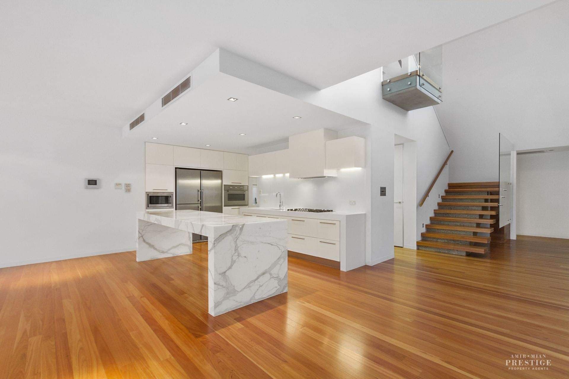 33 Knightsbridge Parade East, Sovereign Islands - Thumbnail 7