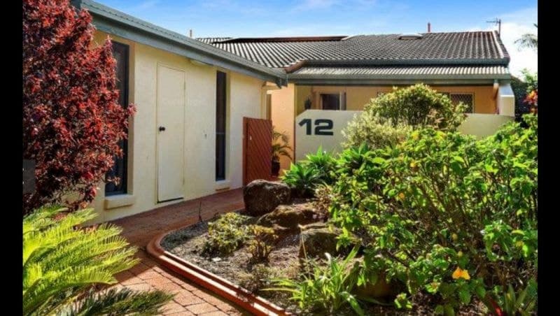 12/8 Dunlop Street, Mermaid Waters - Thumbnail 3