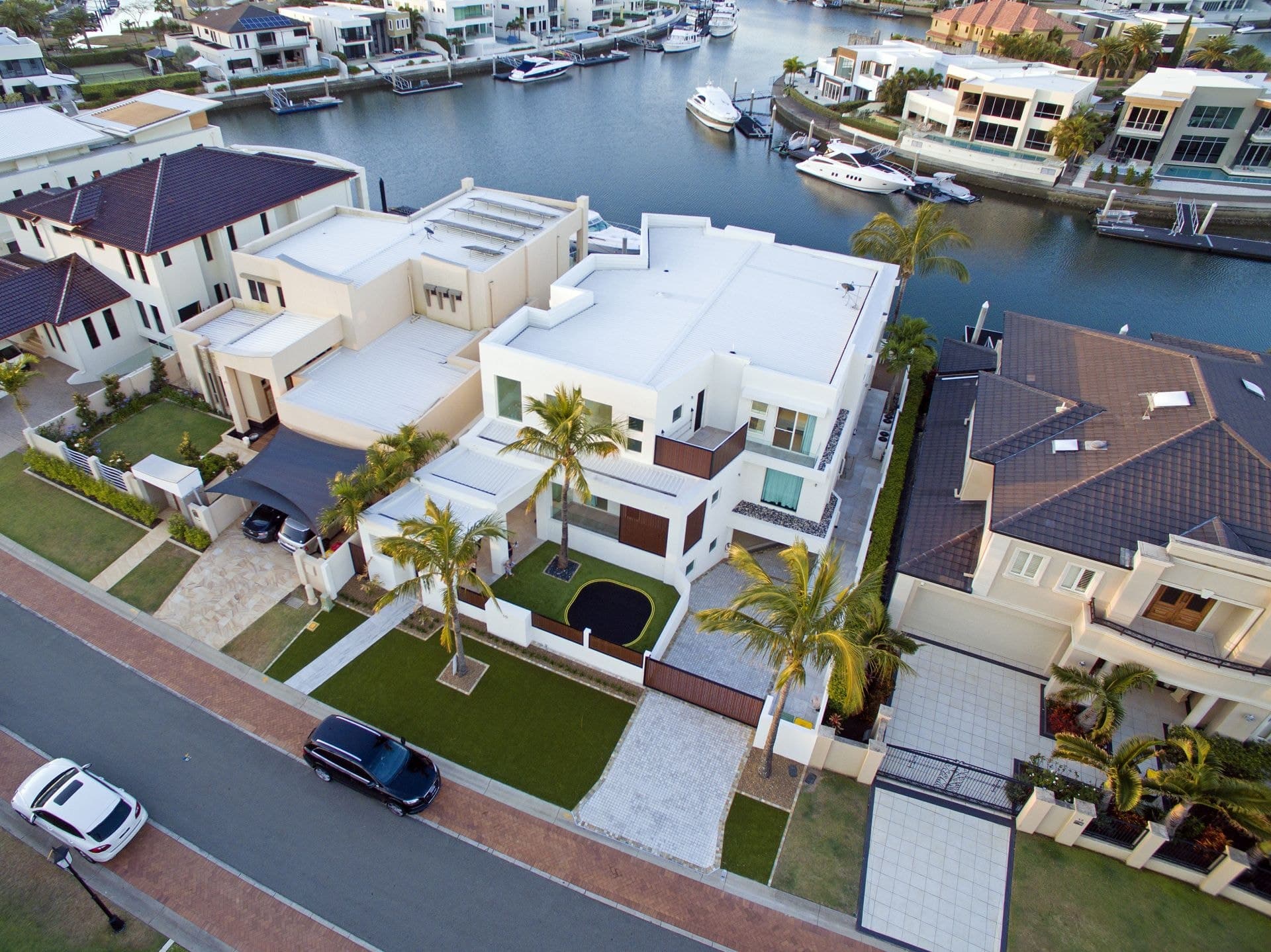 10 King Charles Drive, Sovereign Islands - Thumbnail 4
