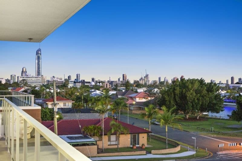 2414/1-7 Waterford Court, Bundall - Thumbnail 5