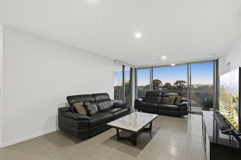 2414/1-7 Waterford Court, Bundall - Thumbnail 7