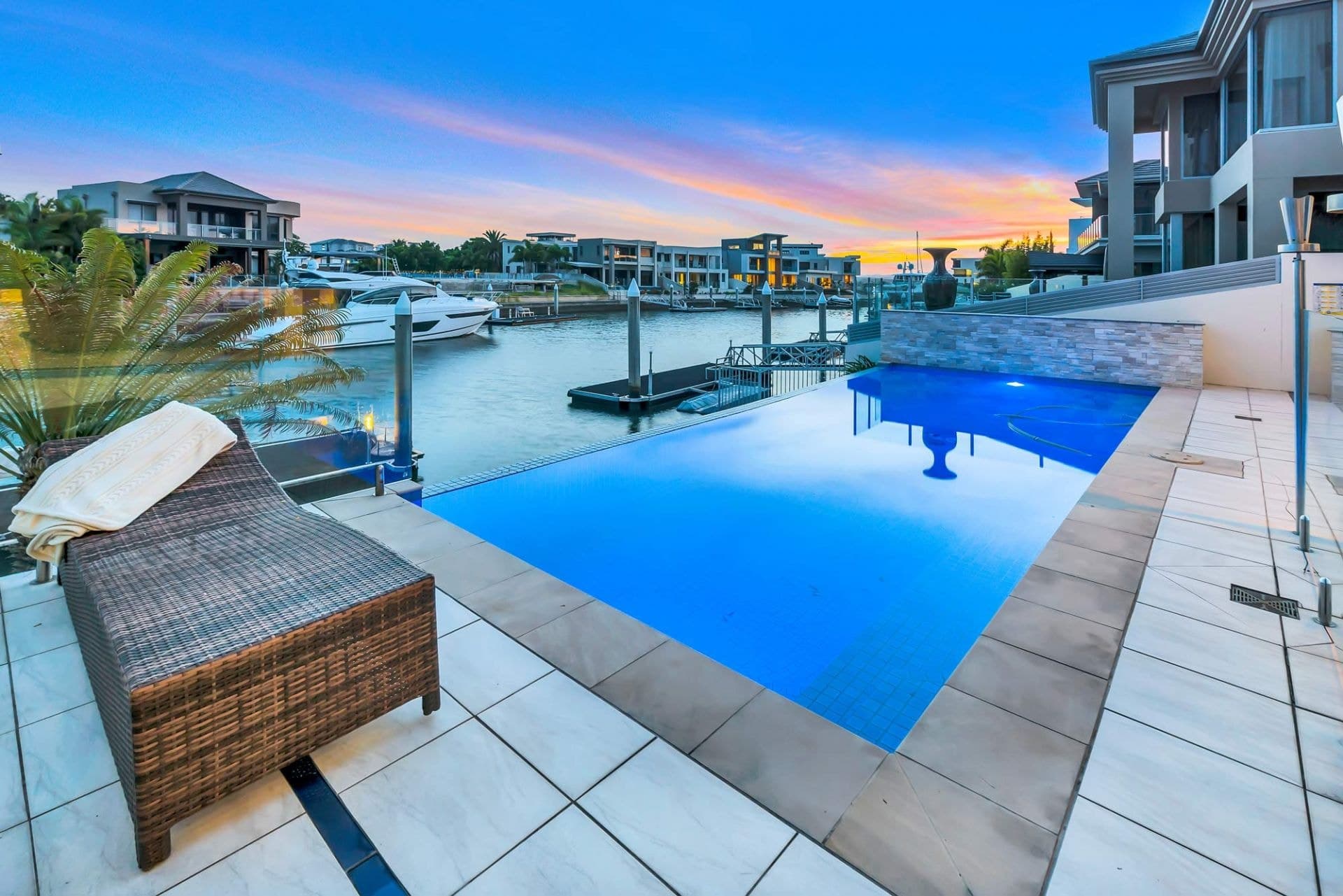 20 Knightsbridge Parade West, Sovereign Islands - Thumbnail 5