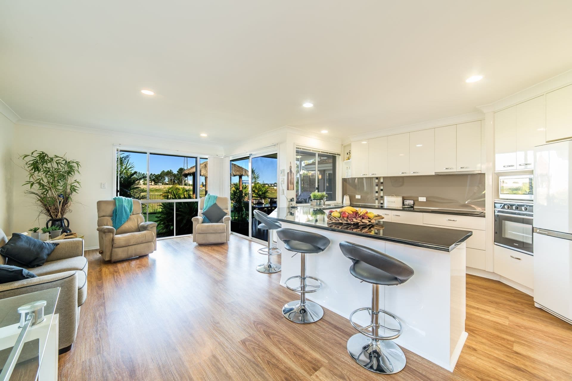 5 Ballybunyon Crescent, Hope Island - Thumbnail 3