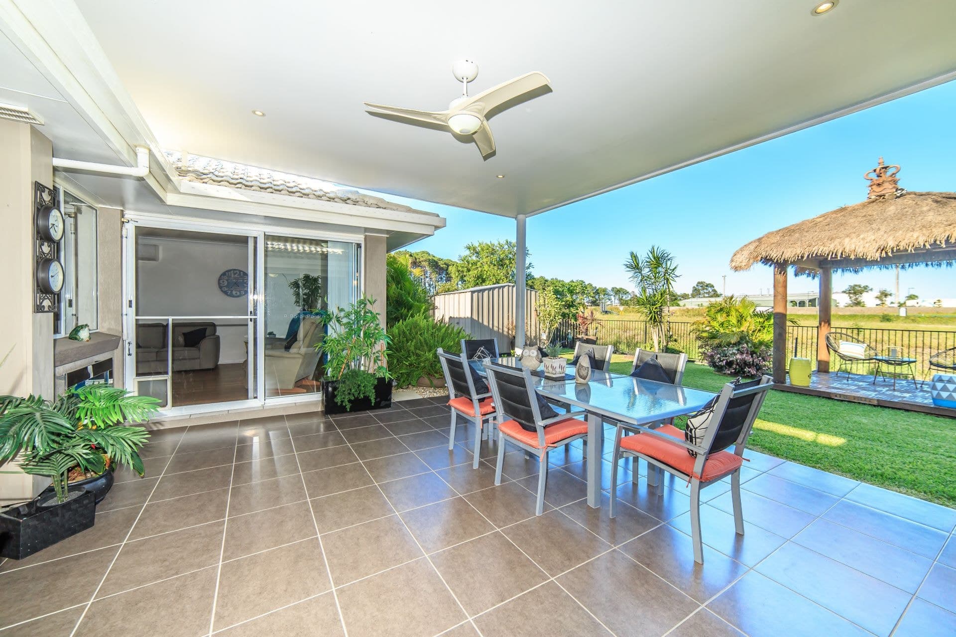 5 Ballybunyon Crescent, Hope Island - Thumbnail 4