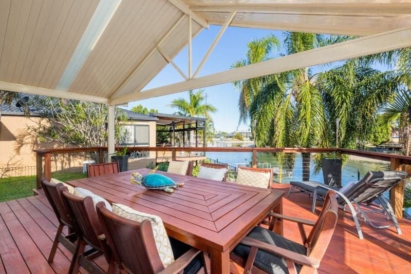 3 Aroona Avenue, Broadbeach Waters - Thumbnail 2