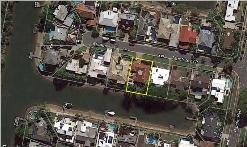 8 Monterey Court, Broadbeach Waters - Thumbnail 3