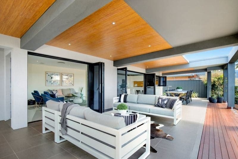 5 Alvarado Court, Broadbeach Waters - Thumbnail 4