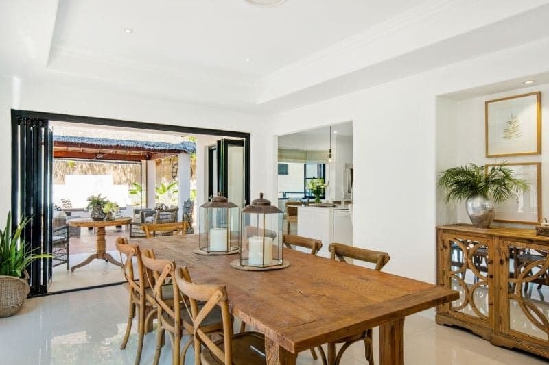 74 Slatyer Avenue, Bundall - Thumbnail 8