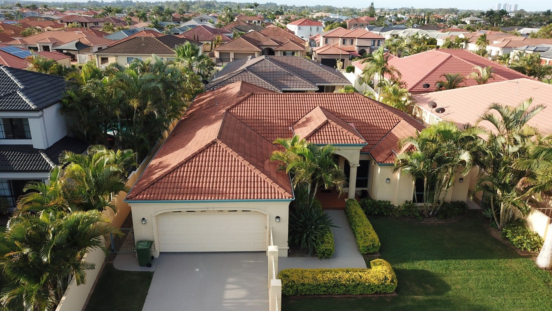 54 Deborah Avenue, Benowa Waters - Image 1