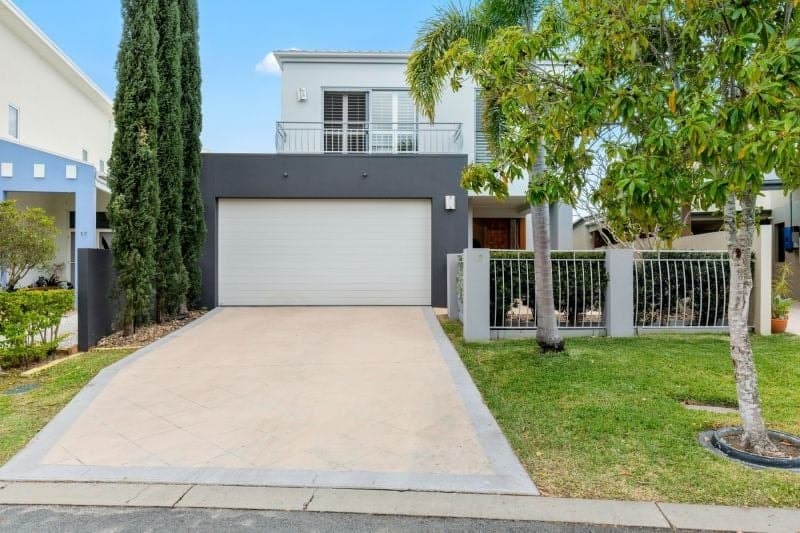 145 Palm Meadows Drive, Carrara - Thumbnail 5