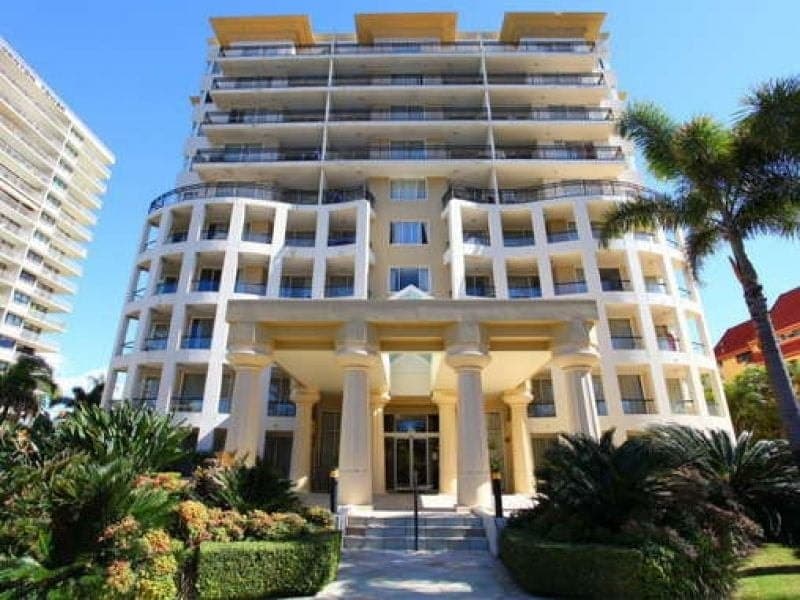 405/2988 Surfers Paradise Boulevard, Surfers Paradise - Thumbnail 3