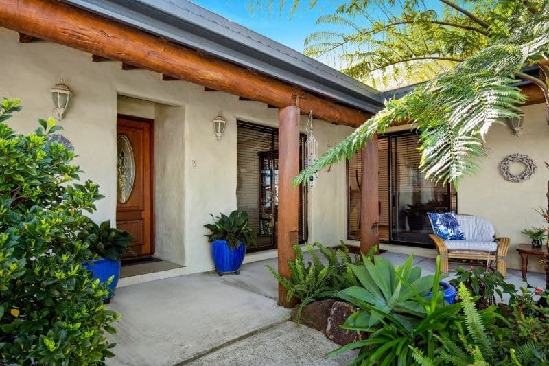 5 Adler Court, Benowa Waters - Thumbnail 3