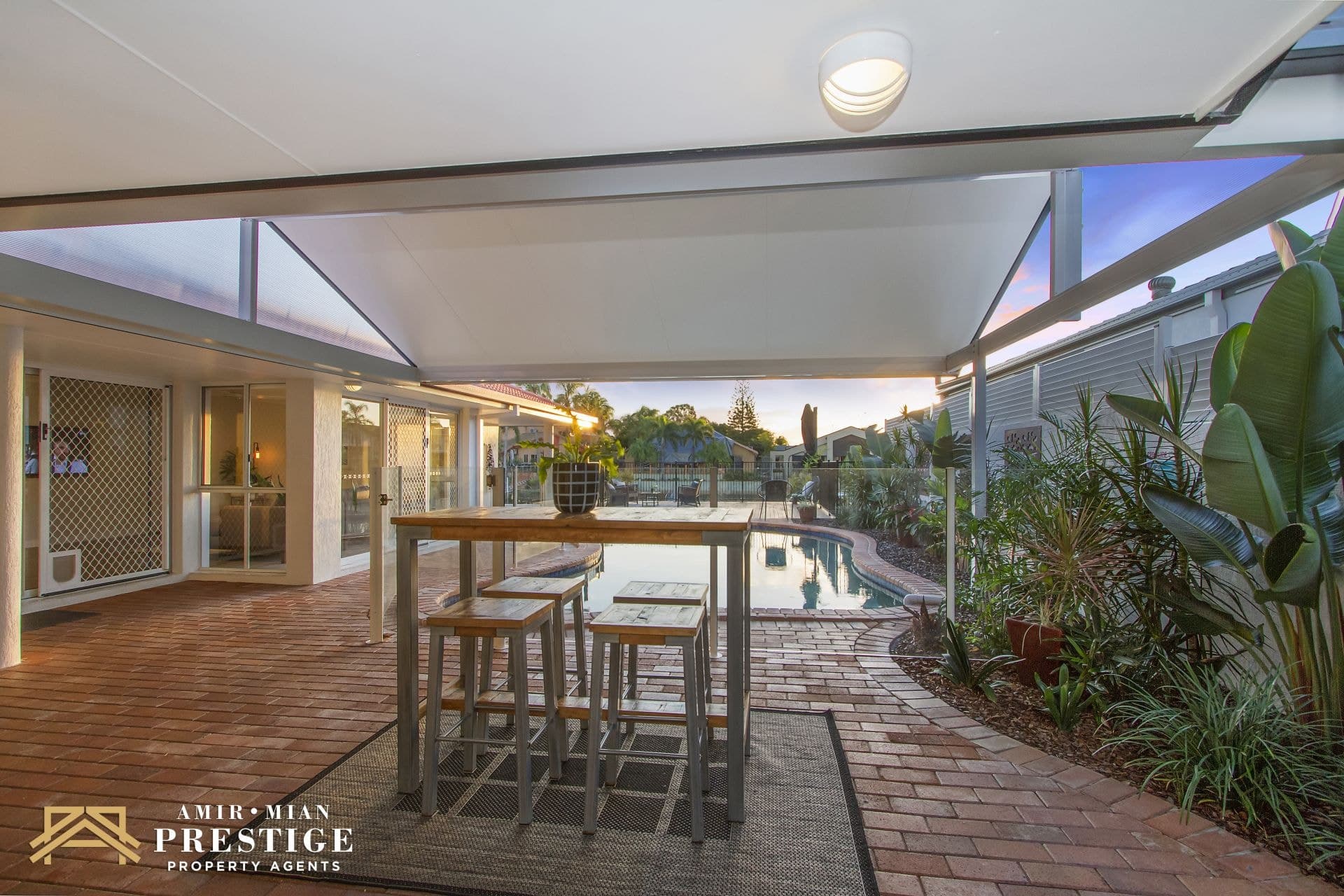 93 PEBBLE BEACH Drive, Runaway Bay - Thumbnail 8