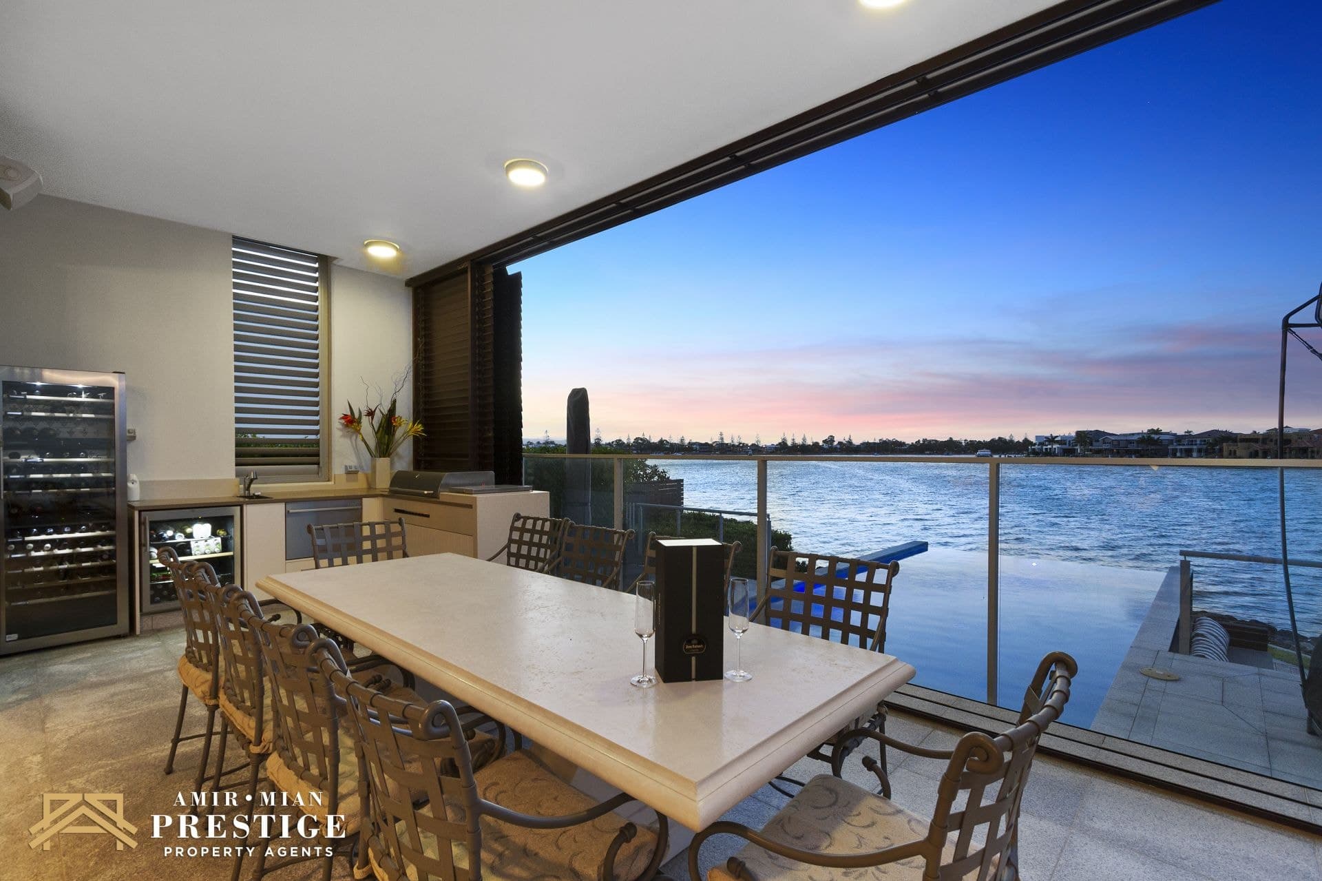 13 Ephraim Island Parade, Paradise Point - Thumbnail 5