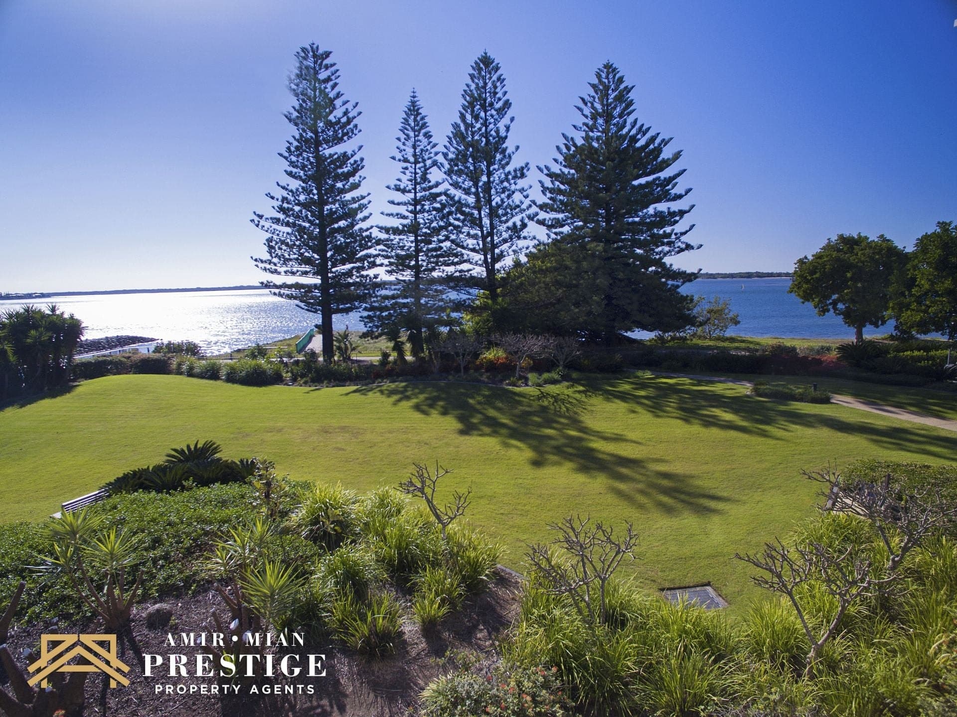 2105/323 Bayview Street, Hollywell - Thumbnail 2