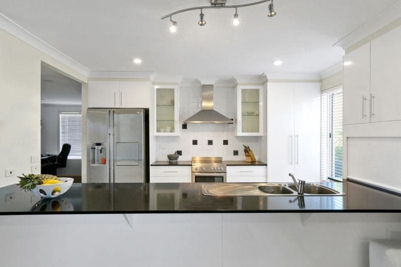 8 Mackay Close, Sorrento - Thumbnail 2