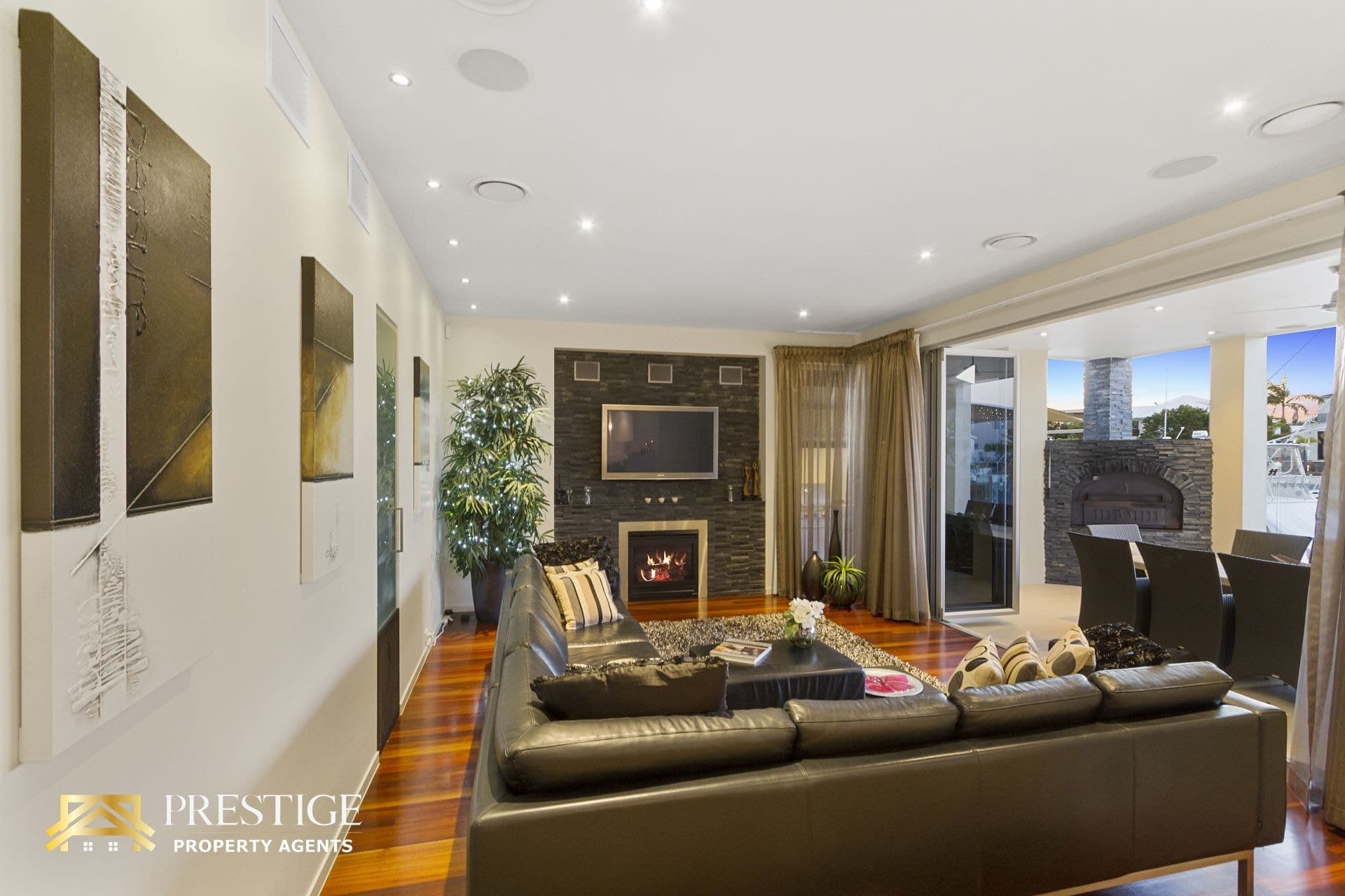 21 King Charles Drive, Sovereign Islands - Thumbnail 6