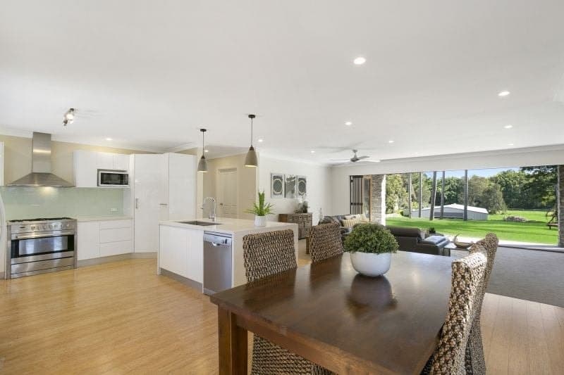 12 Davidson Place, Carrara - Thumbnail 2