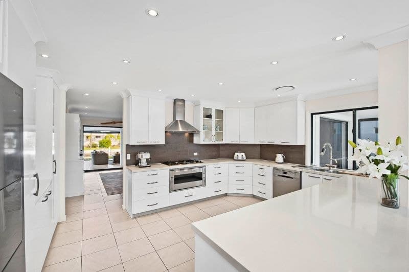 4 Blair Athol Crescent, Sorrento - Thumbnail 4