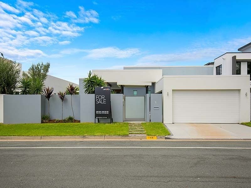 18 Boomerang Crescent, Sorrento - Image 1