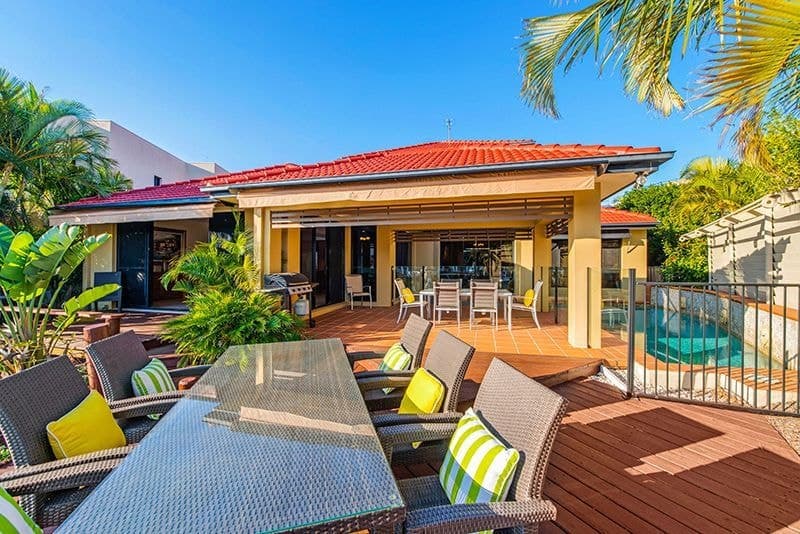 17 King Charles Drive, Sovereign Islands - Thumbnail 5
