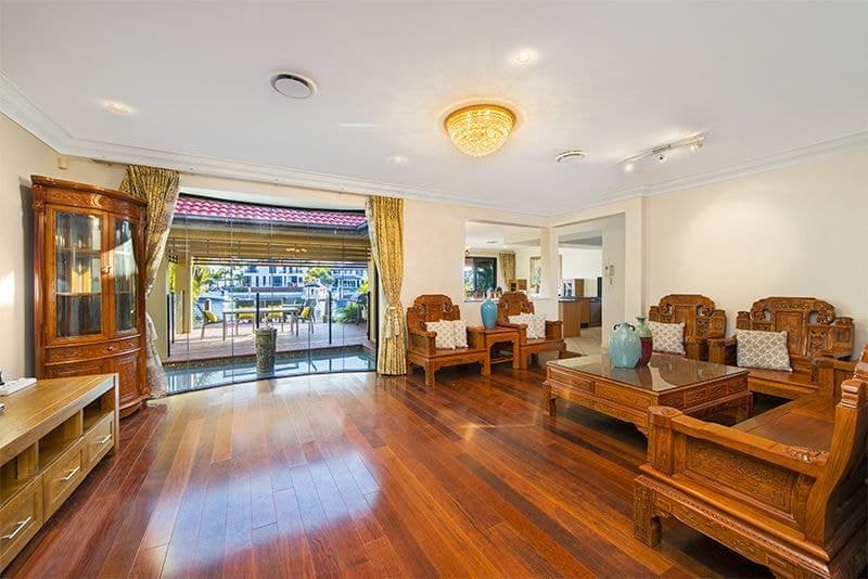 17 King Charles Drive, Sovereign Islands - Thumbnail 7