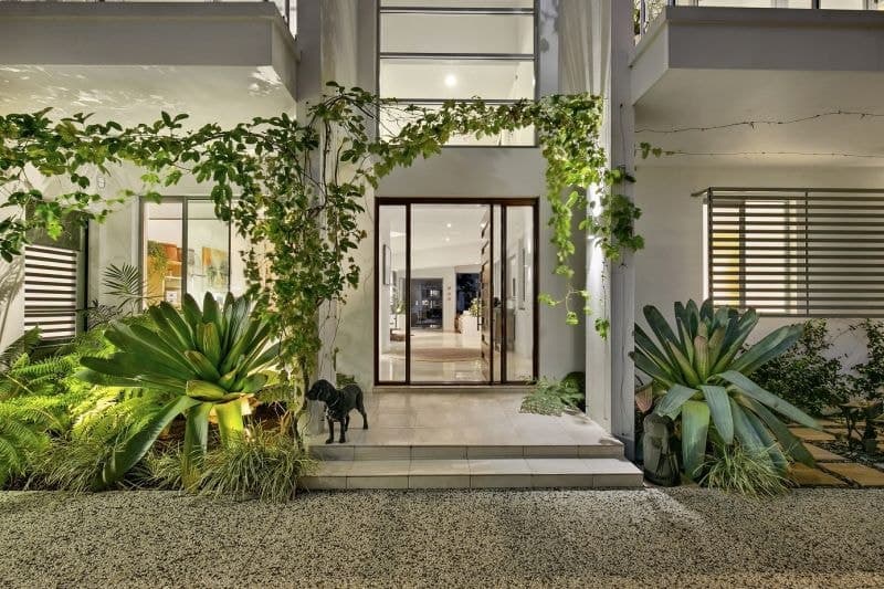 15 Daimler Drive, Bundall - Thumbnail 7