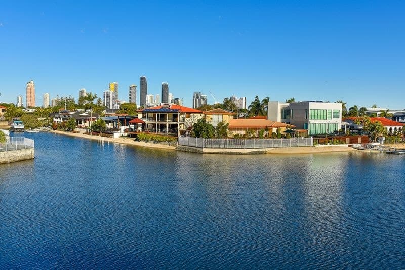 16 Alvarado Court, Broadbeach Waters - Image 1