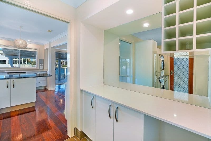16 Alvarado Court, Broadbeach Waters - Thumbnail 8
