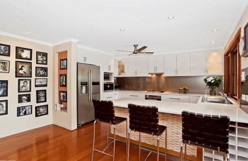 3 Village Low Road, Benowa Waters - Image 1