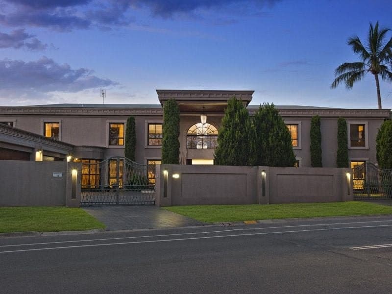 171 Monaco Street, Broadbeach Waters - Thumbnail 3