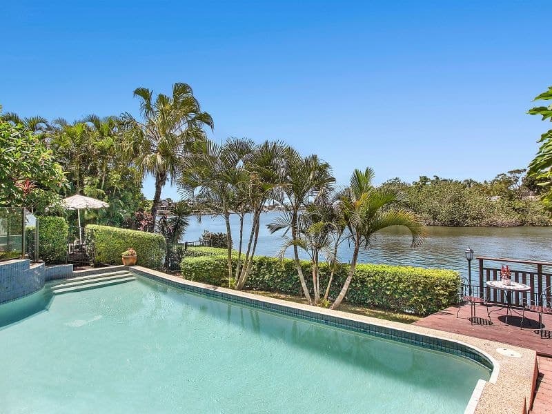 19 Donegal Crescent, Bundall - Image 1