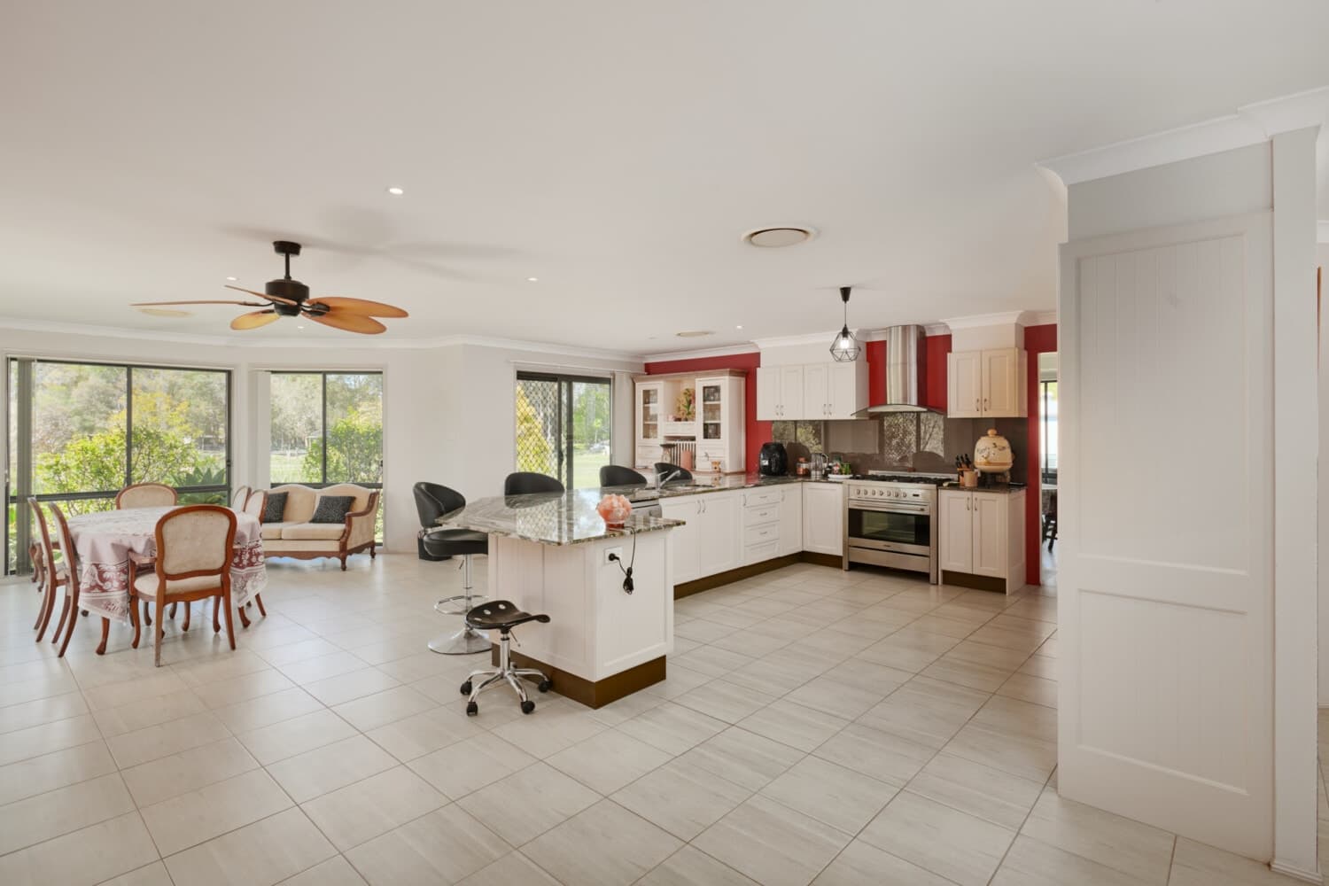 S_135 “ Large Family Home Rural Setting ”, Bulahdelah - Thumbnail 2