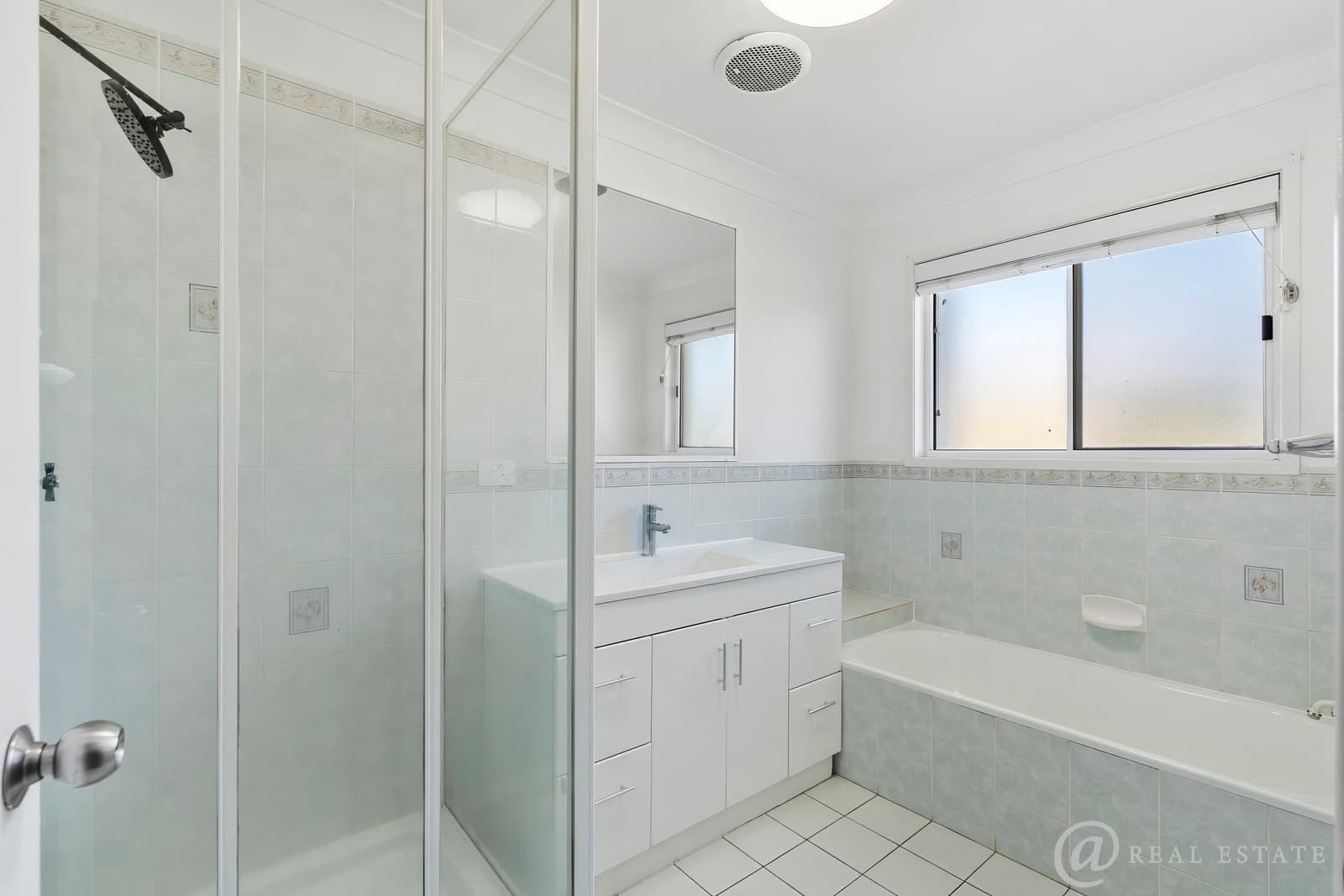 6 Macaulay Way, PACIFIC HEIGHTS, Pacific Heights - Thumbnail 8