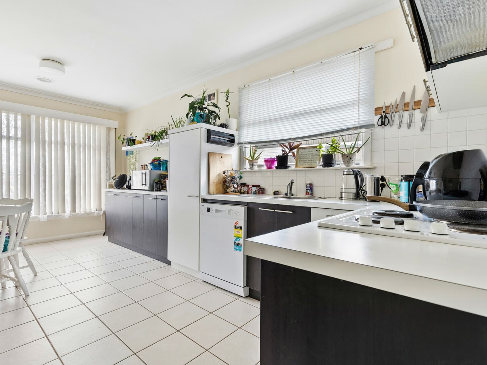 6 Cuthberts Road, ALFREDTON, Alfredton - Thumbnail 4