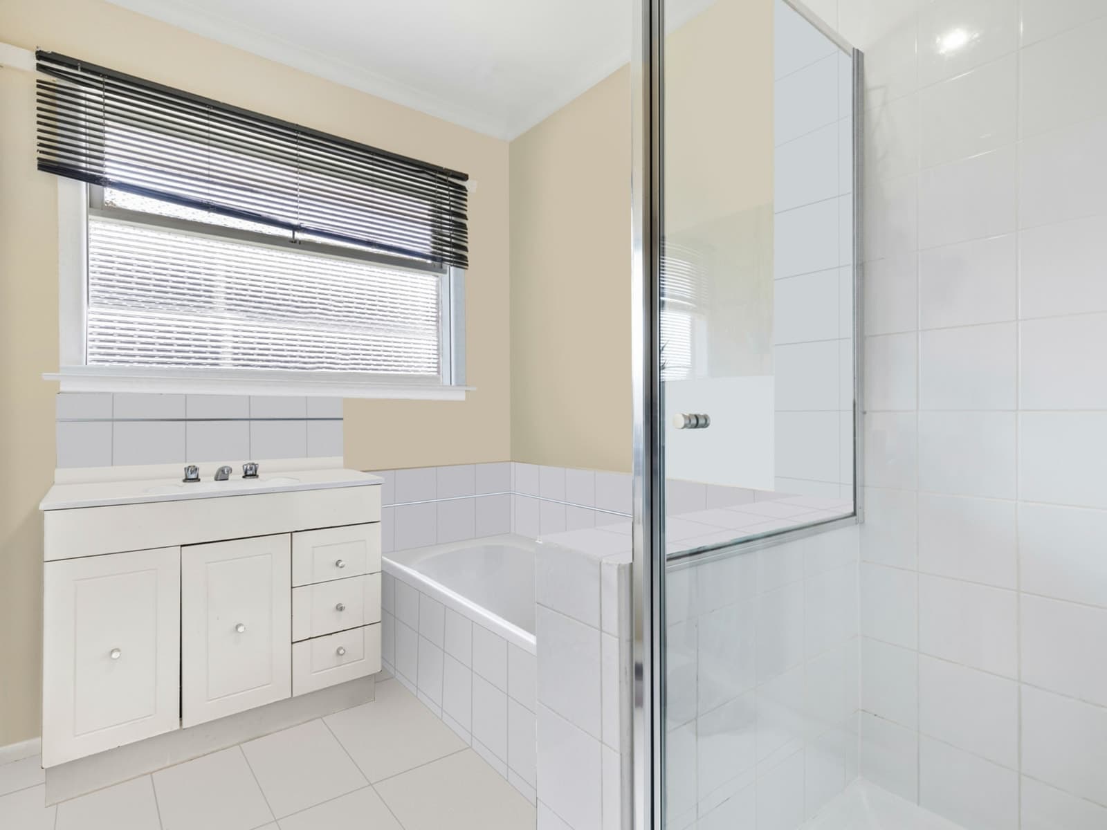 6 Cuthberts Road, ALFREDTON, Alfredton - Thumbnail 7