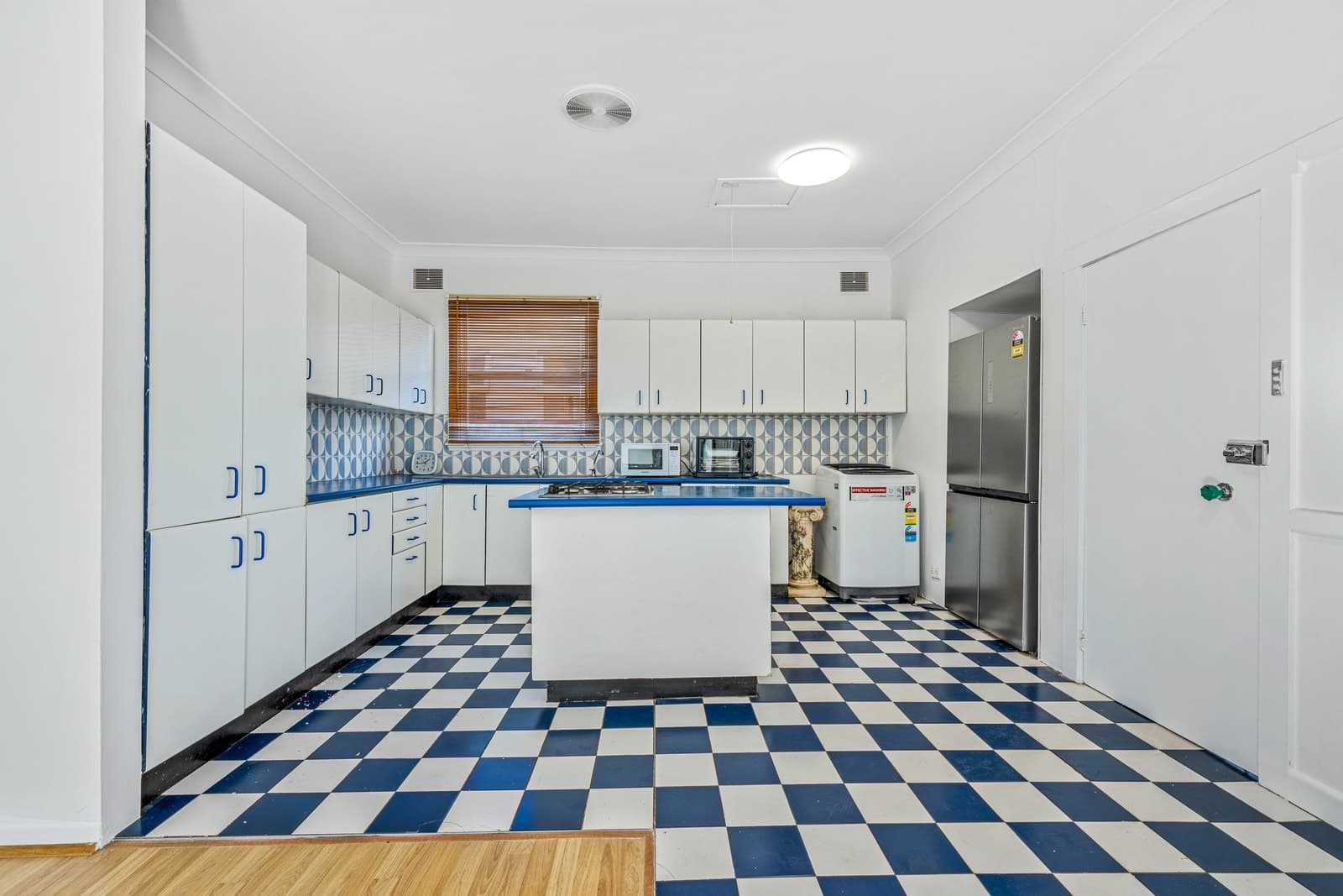72 Elm Road, Auburn - Thumbnail 2